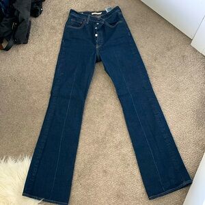 Levi’s Ribcage bootcut size 26 denim dark blue in good condition